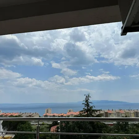 Sunny Day Self Check In Apartment Rijeka Exterior photo